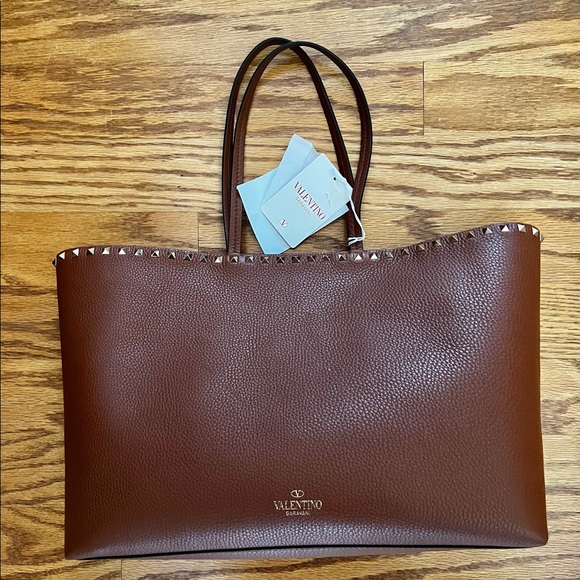 😊SOLD🙂 VALENTINO GARAVANI Saddle Rockstud Vitello Tote Bag - Picture 6 of 12